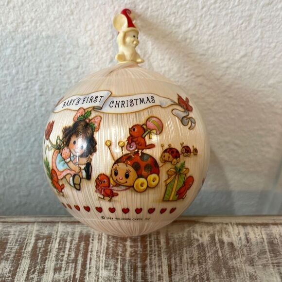 Christmas vintage Hallmark 1984 Christmas Ornament baby’s first Christmas - Picture 2 of 8